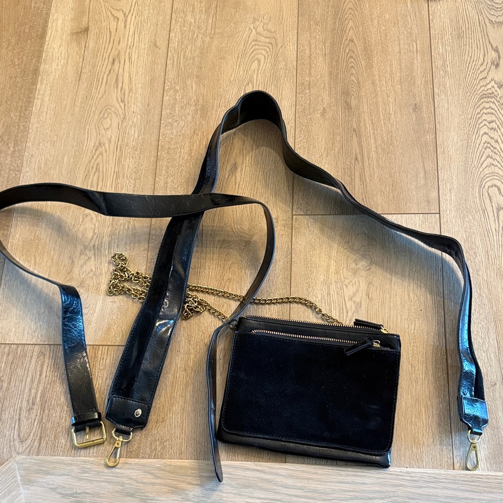 Black Crossbody Shoulder Bag with Chain Accent